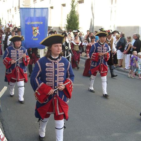 Aux Acacias Villa Braye-sous-Faye Kültér fotó