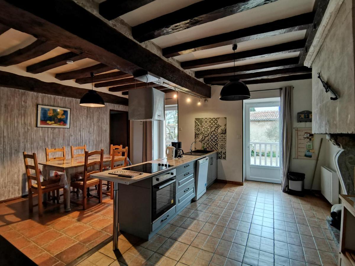 Aux Acacias Villa Braye-sous-Faye Kültér fotó